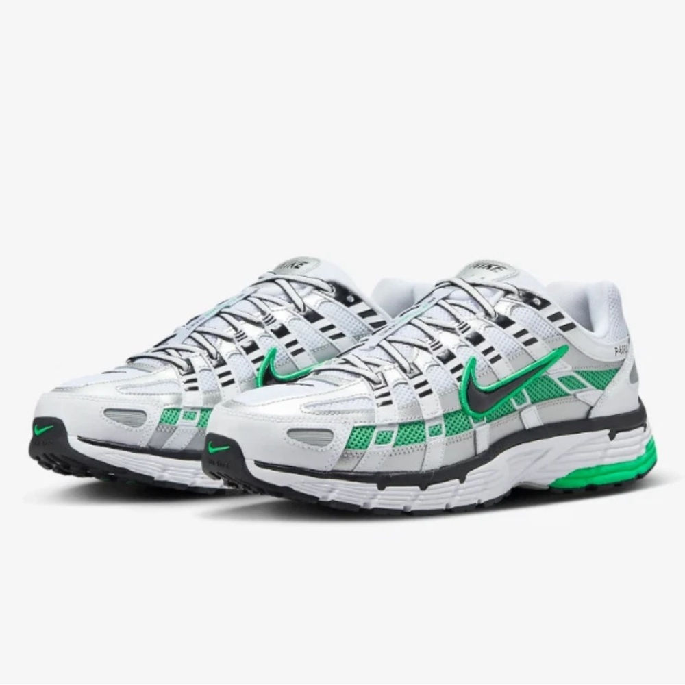 Nike White and green Nike Zoom Vomero 5 (modèle rétro running)